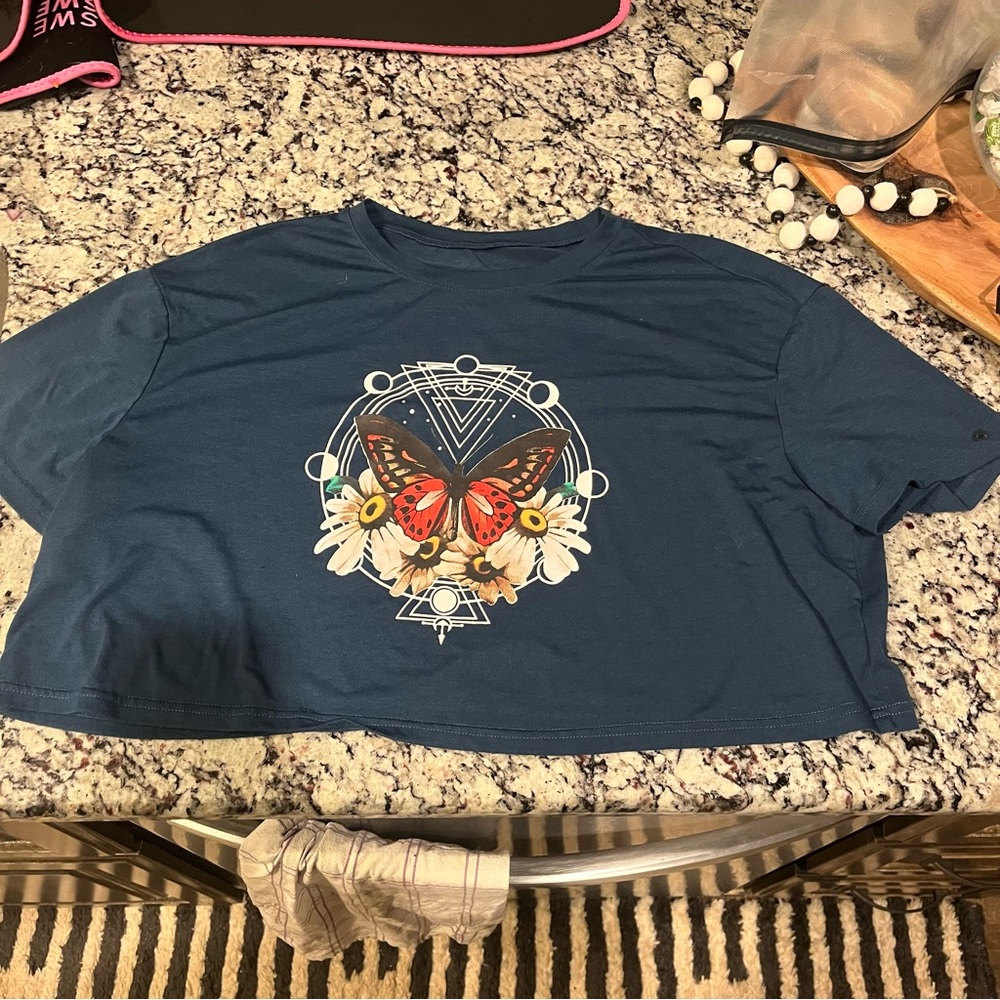 CROPPED TEE